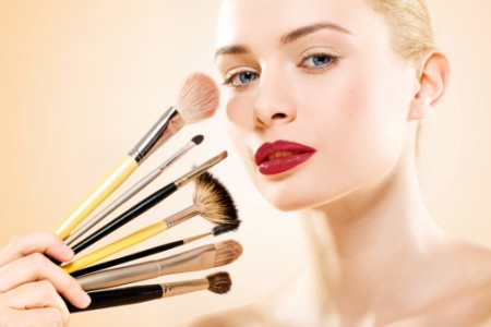Tips-On-How-To-Apply-Makeup