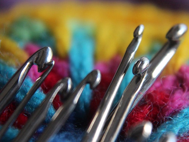 crochet hooks and accessories