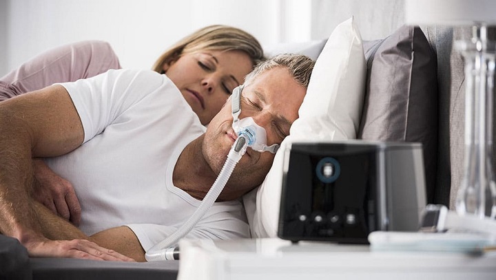 Sleeping with Cpap