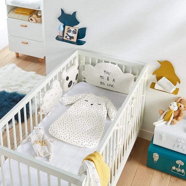 picture of a baby manchester bedding 