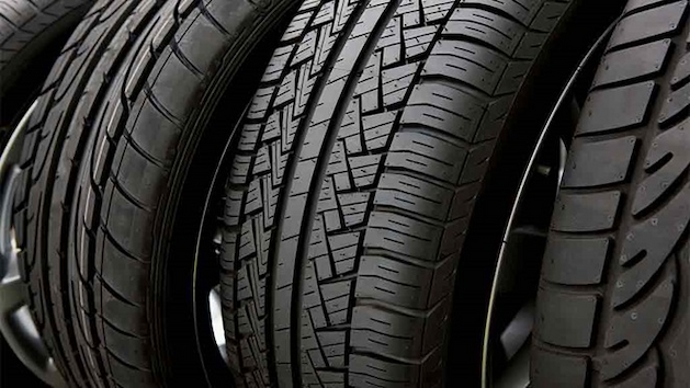 Car Tires: Our Tips for All-Weather and All-Season Tires