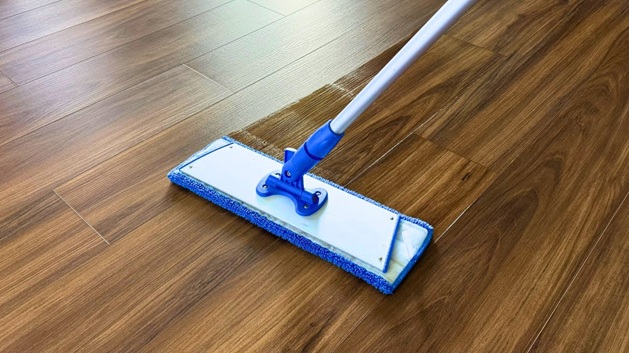 cleaning vinyl tile flooring