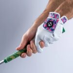pins-gloves
