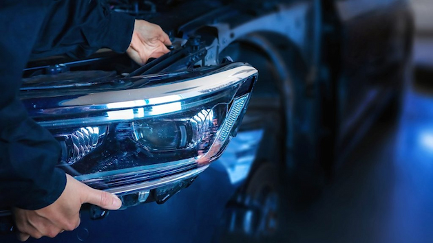 replacing-car-headlights